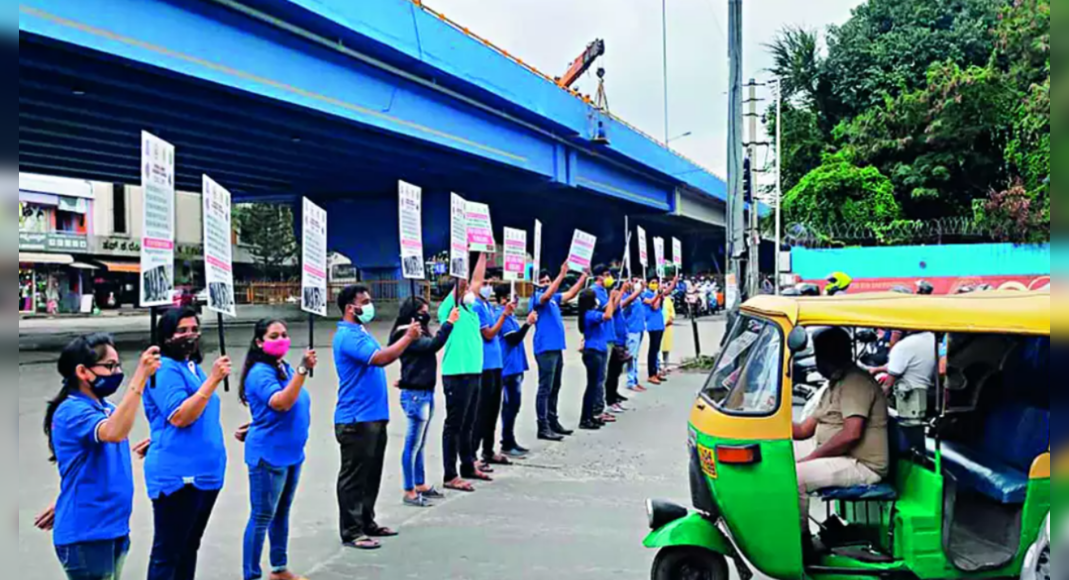 Stop giving money to beggars, say the campaigners