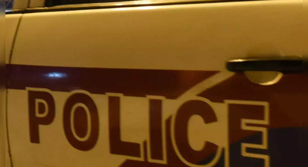 Woman squeezed by Sextortionist in Gujarat