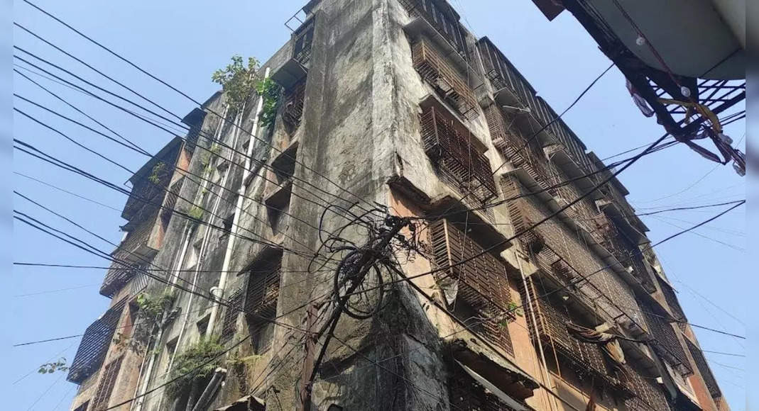 Another building slab collapsed in Thane