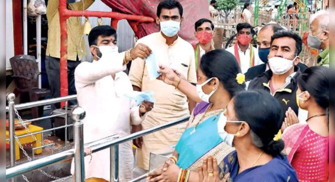 Omicron: Mask up, Hyd Priests tells the worshiper who returns