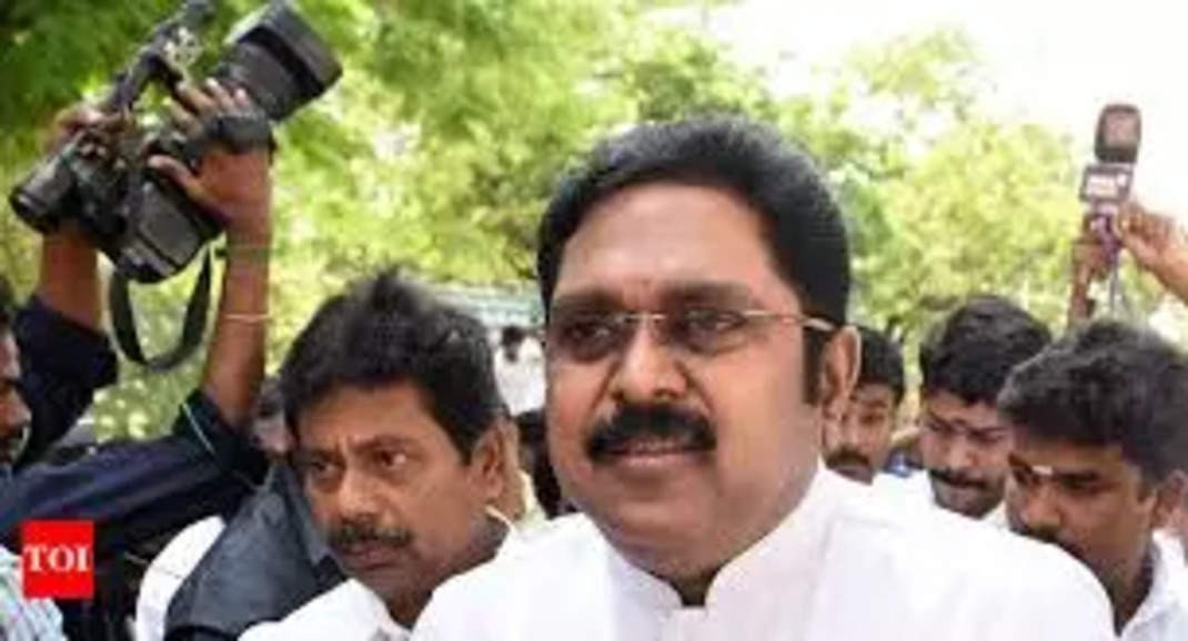 Dhinakanan Slam Transfer SP, sub-collector