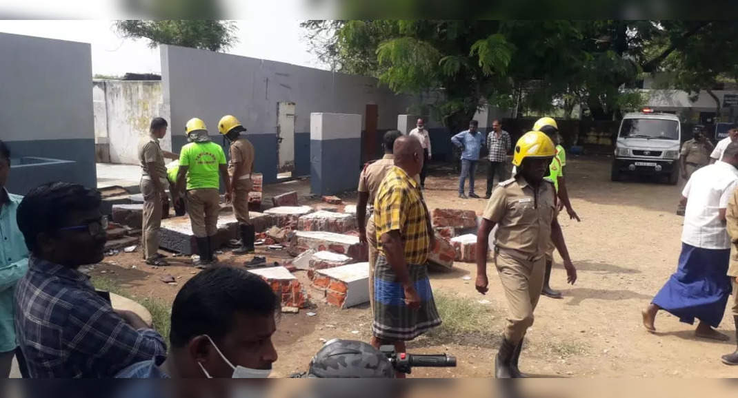 3 dies as a school toilet wall collapsed in TN